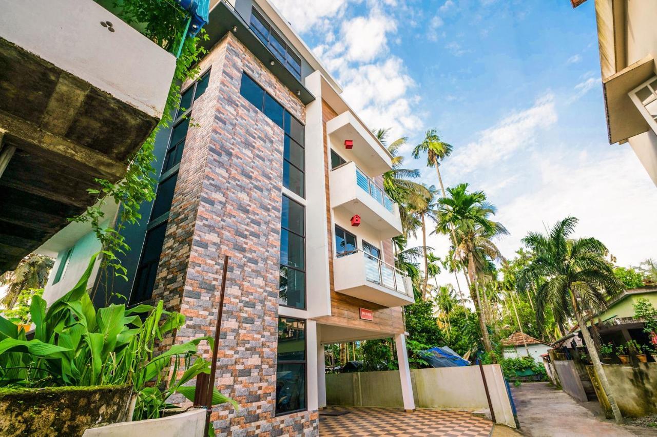 Hotel O Thykoodam Apartments Kochi Esterno foto