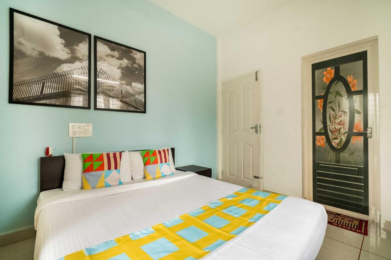 Hotel O Thykoodam Apartments Kochi Esterno foto