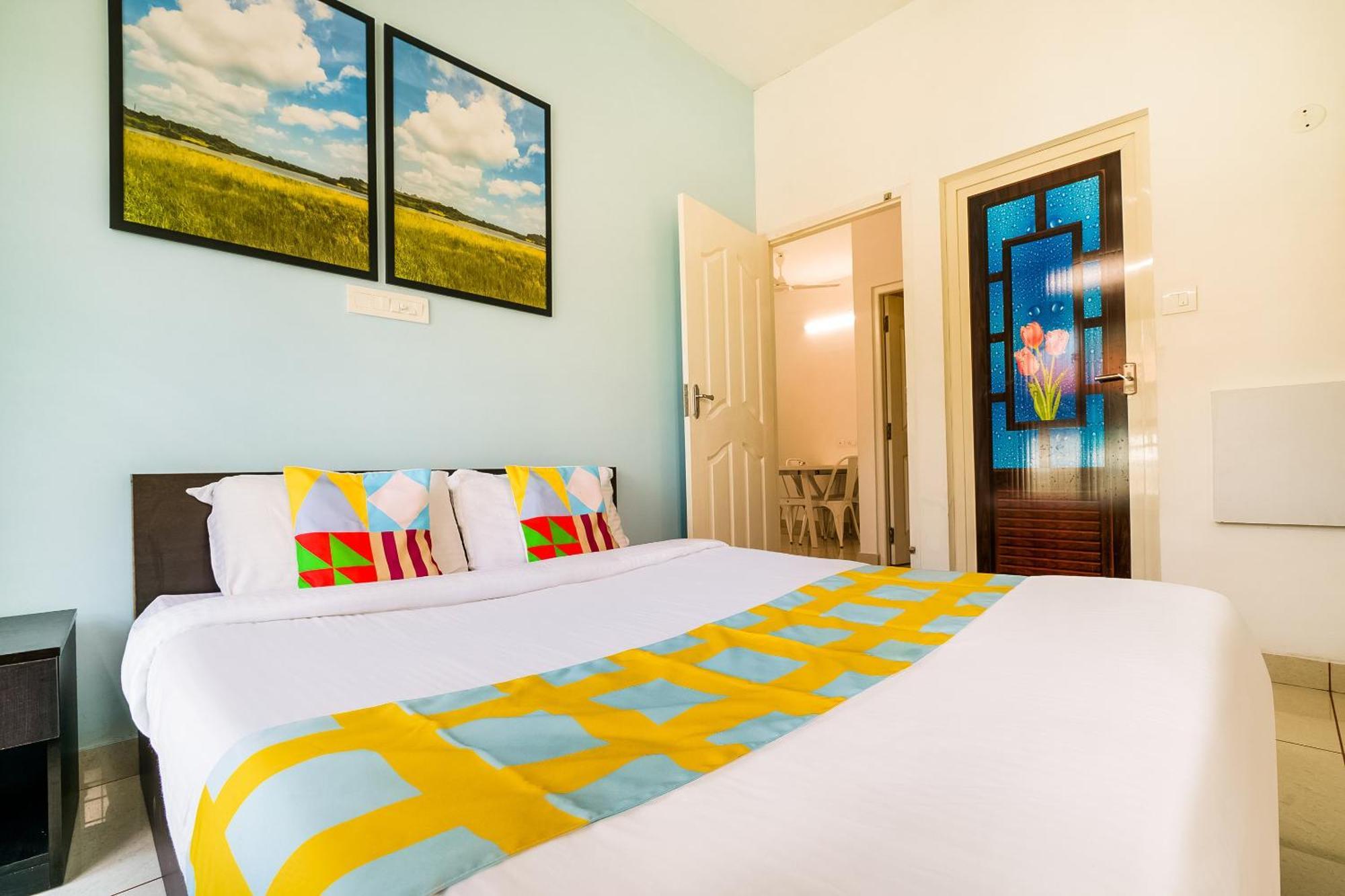 Hotel O Thykoodam Apartments Kochi Esterno foto